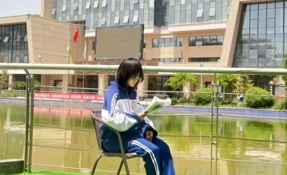 青衿之志 履践致远 | 学习之星：侯瑞