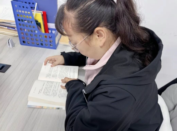 书韵校园 · 师者荐书 | 《平凡的世界》